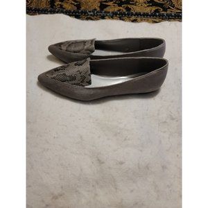 Christian Siriano Womens Gray Pointed Toe Comfort Slip On Flats Size 8.5